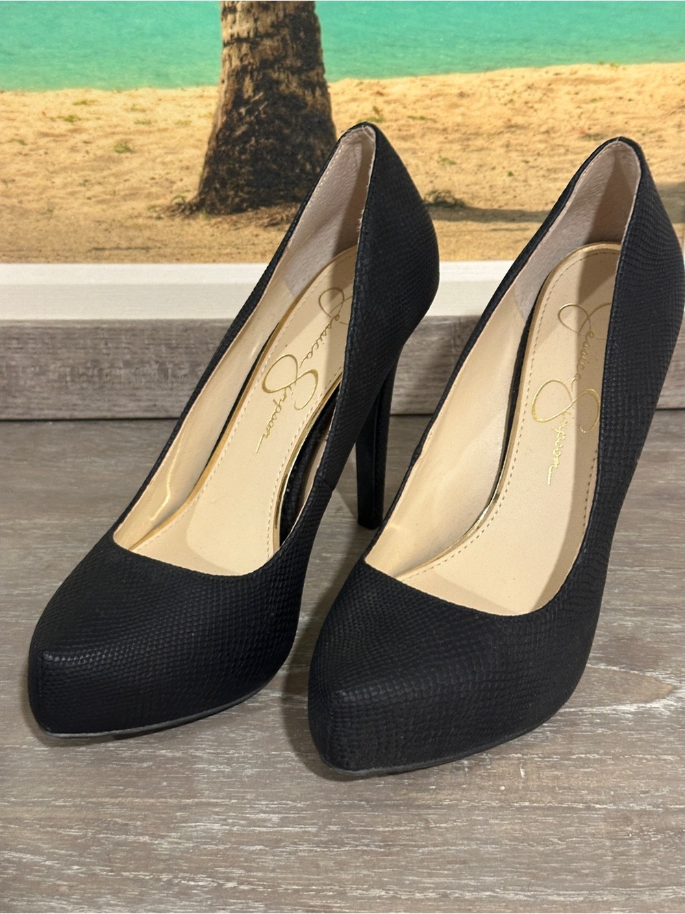 Jessica Simpson Black Platform Textured Pump
